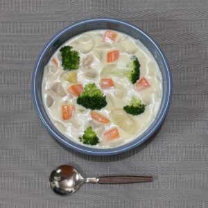 鶏肉とブロッコリーのシチュー